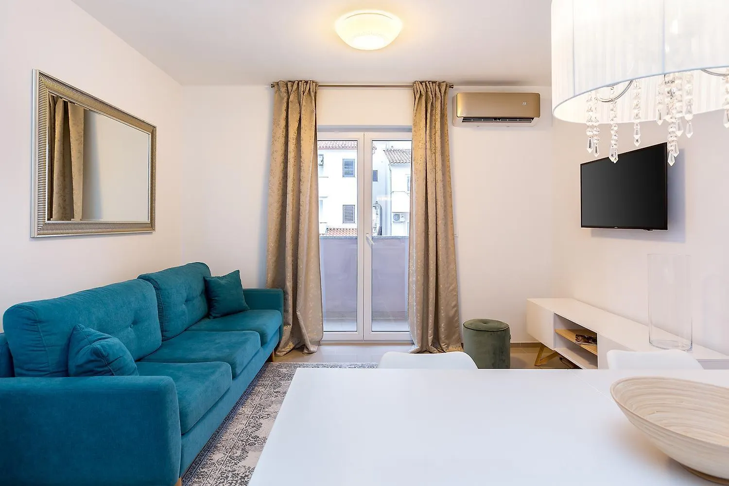 Cozy Apartment Aurora Pula